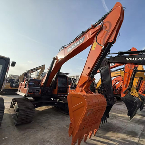 Excavatrices de taille moyenne Doosan DX300, DX225, DX350, excavatrices d'occasion de 30 tonnes, 22 tonnes et 35 tonnes, utilisées pour les projets de construction. - Product Image 2