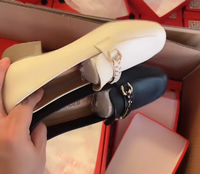 Nouvelle Collection 2027 – Mocassins Femme Décontractés en Cuir Microfibre Respirant à Semelle Souple avec Chaîne Métallique, Bout Carré, Style Old Money Chic Français