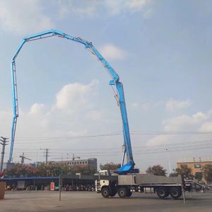 Camions à béton avec pompe à béton télécommandée JIUHE 30m 38m 52m 58m 62m 70m - Product Image 6