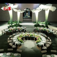 Installations d'art floral géantes illuminées personnalisées - Décoration LED de luxe pour mariages, événements et fêtes