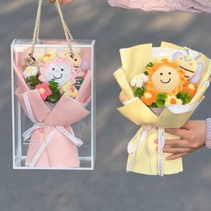 Bouquet di Fiori Lavorati all'Uncinetto Personalizzati 2026, Bambola Rosa in Filato di Cotone, Orsetto Fatto a Mano, Fiori per Laurea, <span class=keywords><strong>Festa</strong></span> del Papà, Pasqua - Product Image 6