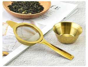 Colino per setaccio da tè a <span class=keywords><strong>rete</strong></span> Fine in acciaio inossidabile dorato <span class=keywords><strong>con</strong></span> manico lungo a goccia - Product Image 2