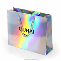 Sacs cadeaux en papier holographique or et argent de luxe avec poignée en ruban satiné pour la Saint-Valentin, la fête des mères