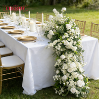Centre de table de mariage OEM Dalian Chermy, composition florale de roses blanches et rouges, chemin de table en fleurs artificielles en soie, fleurs pour allée centrale