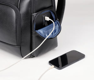 Sac à dos pour ordinateur portable en cuir véritable antivol de grande capacité 30L de luxe de haute qualité personnalisé pour hommes, idéal pour le travail, les voyages et les affaires - Product Image 5