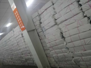 เส้นด้ายดิบสีขาวแกน sapndex <span class=keywords><strong>80</strong></span>/20โพลีเอสเตอร์/viscose TR ผสมสำหรับถักและทอผ้าผ้ายีนส์ - Product Image 4