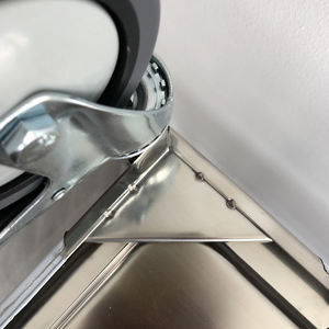 <span class=keywords><strong>Stainless</strong></span> <span class=keywords><strong>Steel</strong></span> Dapur Hotel Industri Kitchen <span class=keywords><strong>2</strong></span> 4 <span class=keywords><strong>Tier</strong></span> Penyimpanan Rolling Utilitas Keranjang Dua Lapis <span class=keywords><strong>Trolley</strong></span> - Product Image 4