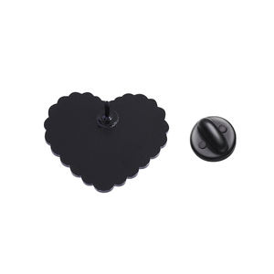 Эмалированная брошь в виде котенка - Product Image 5