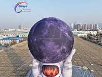 Décoration d'activité gonflable personnalisée en forme de dessin animé, astronaute gonflable à main, lune gonflable