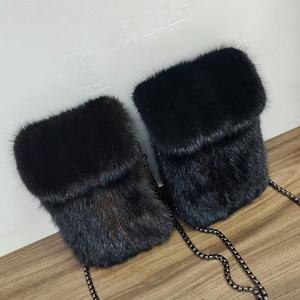 Borse in Vera Pelliccia di Visone Custodia per <span class=keywords><strong>Cellulare</strong></span> Mini Borsa a Tracolla Portafoglio Invernale da Spalla <span class=keywords><strong>Borsetta</strong></span> in Pelliccia di Visone Naturale - Product Image 1