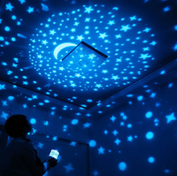 Projecteur led rotatif produisant l'image d'un ciel étoilé, produit l'image d'un ciel étoilé, des planètes, idéal pour la chambre d'un enfant