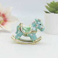 SHINNYGIFTS Boîte à bijoux en métal traditionnelle en forme de cheval à bascule, émail peint à la main, figurine pour la décoration de la maison et les cadeaux pour enfants