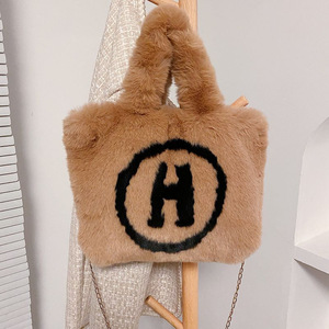 Autunno inverno imitazione capelli <span class=keywords><strong>di</strong></span> coniglio donne <span class=keywords><strong>borse</strong></span> <span class=keywords><strong>di</strong></span> <span class=keywords><strong>lusso</strong></span> in pelliccia <span class=keywords><strong>di</strong></span> peluche versione coreana capelli corti soffice borsa belle <span class=keywords><strong>borse</strong></span> da donna - Product Image 6