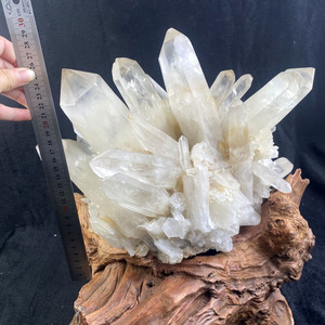 Tinh Thể Lớn Cụm Nguyên Liệu Tự Nhiên Tinh Thể <span class=keywords><strong>Druzy</strong></span> Rõ Ràng Tinh Thể Thạch Anh Cụm Cho Trang Trí Nội Thất - Product Image 4