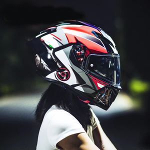 Casco de moto de cara completa, de alta calidad, colorido, doble Visor, Predator - Product Image 4