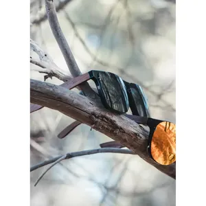 Eyewood a réinventé l'acétate et le bois - Carré - Product Image 3