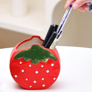 Support de Rangement en Céramique Style Fraise pour Pinceaux de Maquillage, Crayons à Sourcils, Peignes et Stylos – Organisateur de Table Tendance - Product Image 3