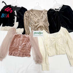 เสื้อผ้ามือสองขายส่งจากโรงงานโดยตรง เสื้อเบลาส์กำมะหยี่สำหรับผู้หญิง สไตล์ลำลอง ใส่ไปงานปาร์ตี้ได้ เหมาะกับฤดูใบไม้ผลิ สภาพเหมือนใหม่ ขายส่งจำนวนมาก - Product Image 6
