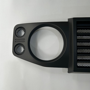 Protector de Parrilla Delantera para Land Rover, Estilo Deportivo ABS, Instalación con Tornillos - Product Image 2