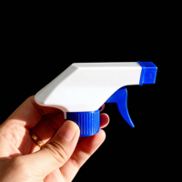 Pulvérisateur à gâchette carré en plastique résistant aux produits chimiques pour le jardinage avec bouchons et fermetures de bouteilles