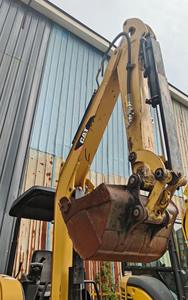 Miniexcavadora Versátil de Funcionamiento Suave y Eficiente, Cat 304E, Cat 304C, Excavadora Usada para Zonas Residenciales - Product Image 4