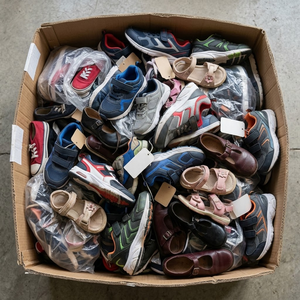 Zapatillas de Tenis para Niños y Niñas, Ligeras, Deportivas, Casuales, Tallas Variadas, Modelo Top Clean CN GUA, Venta al Por Mayor - Product Image 1
