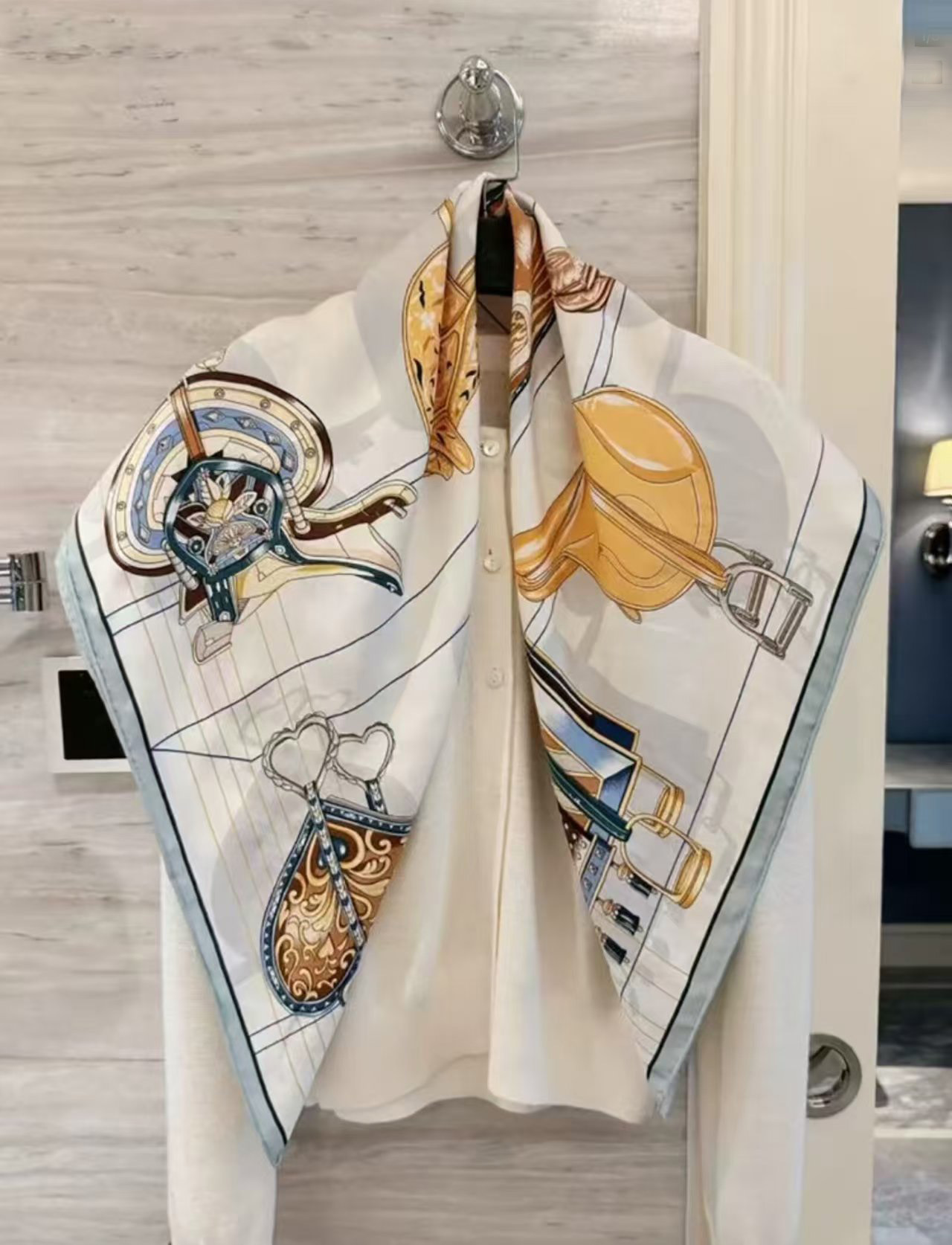 Saddle ornaments flow with light - 85cm