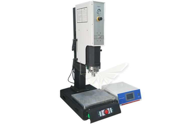 15KHz & 20KHz Desktop Computer Type Digital Auto-Tuning Ultrasonic Welding Plastic Machine