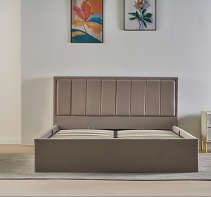 Letto Matrimoniale King Size Moderno di Lusso in Pelle per Villa/Appartamento, con Struttura in Legno e Rivestimento Imbottito, per Camera da Letto Adulti - Product Image 1