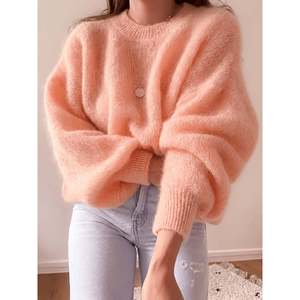 เสื้อสเวตเตอร์คอกลมเนื้อนุ่ม สีชมพูสดใส สำหรับผู้หญิง - Product Image 3