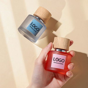 Mới Đến 50Ml Sương Kết Thúc Pha Lê Thủy Tinh Vòng Phun Bơm Chai Rỗng Bơm Lại Nước Hoa Bao Bì Nắp Bằng Gỗ Hình Dạng Xi Lanh - Product Image 2