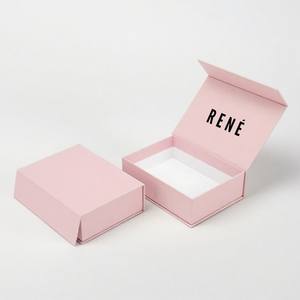 Boîtes cadeaux cosmétiques en carton magnétique écologiques personnalisées en forme de livre, boîte en forme de livre cosmétique avec insert en mousse - Product Image 5