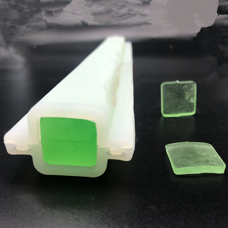 Moule pour tubes carrés