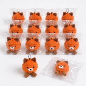 Porte-clés en peluche Squishy Fox Basketball, pendentif animal mignon avec ballon de sport, jouet anti-stress en polyester doux, breloque à suspendre, vente en gros - Product Image 6