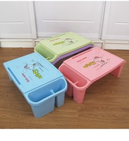Bureau paresseux Bureau d'étude en plastique pour enfants Table à dessin pour enfants Table d'apprentissage multifonctionnelle en plastique pour jeunes enfants