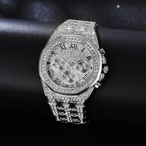 Reloj con Diamantes Incrustados, Chapado en Oro CZ, 40 mm de Ancho, Esfera con Números Romanos, Reloj de Pulsera de Cuarzo para Hombre y Mujer - Product Image 5