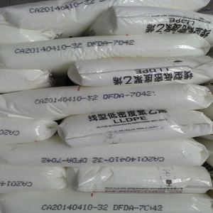Prix usine Résine LLDPE de qualité rotomoulable R50035 R50035E 50035 Polyéthylène linéaire basse densité (LLDPE) pour réservoirs d'eau et conteneurs - Product Image 2