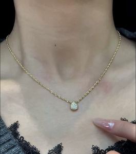 Collier personnalisé en or massif 9k 10k 14k 18k PT Or rose Jaune Blanc avec diamants de laboratoire/pierres précieuses – Fabrication d'usine - Product Image 3