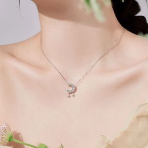 สร้อยคอเงินแท้ S925 ชุบทองคำขาว 18K ดีไซน์ทันสมัย ประดับเพชรคิวบิกเซอร์โคเนีย 5A รูปพระจันทร์เสี้ยว สำหรับผู้หญิง - Product Image 4