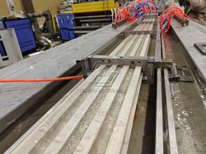 Linea di produzione di rivestimento murale in plastica per estrusione di pannelli in PVC - Product Image 3