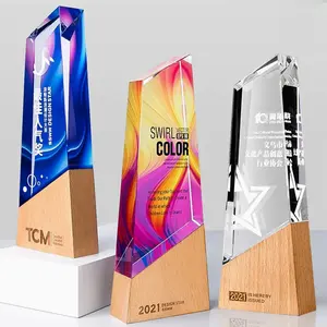 Atacado personalizado k9 cristal madeira prêmio impressão a cores personalizado cristal troféu placas troféu com caixa de presente