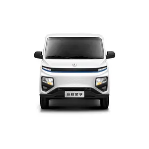 नई ग्रीन एनर्जी कार कार्गो वैन इलेक्ट्रिक रिमोट स्टार वी 6 ई इलेक्ट्रिक वैन और ट्रकों का आनंद लेते हैं।