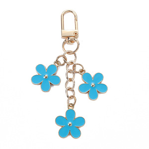 Llavero de aleación de zinc multicolor con diseño floral, bonito colgante de doble cara esmaltado para bolso, accesorios DIY con diseño de margarita dulce - Product Image 5