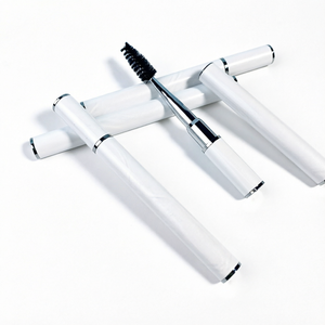 Weiße Spiralförmige Mascara-Bürste Spoolie Mikrofaser-Wimpernbürste für Salon-Schönheit - Product Image 1