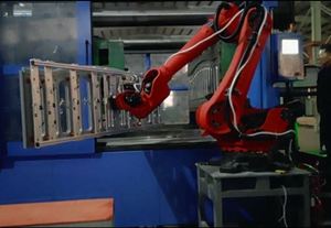 Robot industriel à six axes Boront 3511, portée du bras 3500 mm, charge utile 100 kg, utilisé pour les grandes pièces moulées par injection - Product Image 4