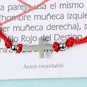 El Hilo Rojo Ciondolo Unisex Fatto a Mano in Acciaio Inossidabile con Croce e Filo Rosso, Amuleto di Protezione e Buona Fortuna - Product Image 5
