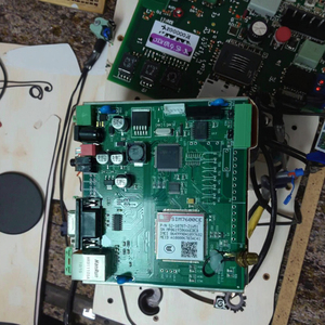 Appareil de nettoyage intelligent pour la maison, nettoyeur professionnel de PCB/PCBA, matériau de base FR-4, épaisseur 1,6 mm, finition de surface HASL, ROSH ISO9001 - Product Image 1