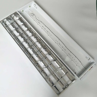 Morden Intérieur LED Grille Lumière Logement Diverses Spécifications Tailles Led T5 T8 Fluorescent Lumière Montage Encastré Persienne Troffer