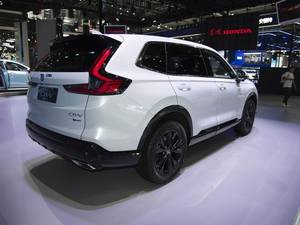 سيارة جديدة تمامًا لعام 2025 من طراز هوندا سي-آر-في بسعر رخيص صنعت في الصين متوفرة في المخزون قيادة يسرى 240 توربو سيارة دفع رباعي هجينة تعمل بالبنزين بأسعار معقولة - Product Image 5