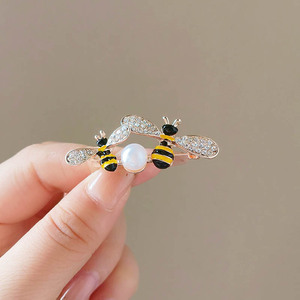 かわいい蜂のブローチピン<span class=keywords><strong>2026</strong></span>ファッションジュエリーラインストーン昆虫ブローチ女性のバッジラペルピン卸売 - Product Image 4